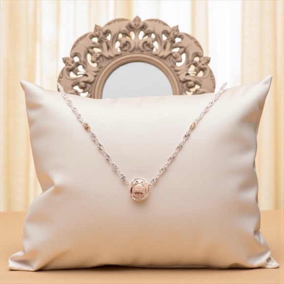 Beautiful 925 Sterling Silver Rose Gold Pendant Necklace - Picture 4 of 7